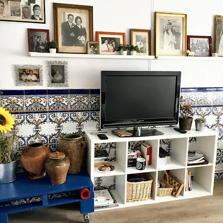 Charming House In Del Cid With Garden And Terrace