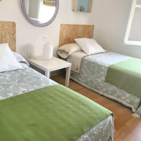 Charming House In Del Cid With Garden And Terrace 度假居 El Poyo