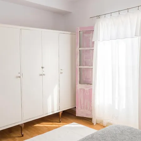 Charming House In Del Cid With Garden And Terrace Σπίτι διακοπών El Poyo