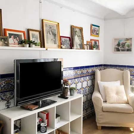 Charming House In Del Cid With Garden And Terrace