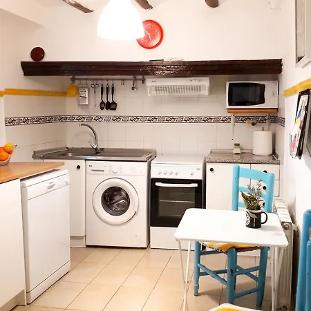 Charming House In Del Cid With Garden And Terrace El Poyo