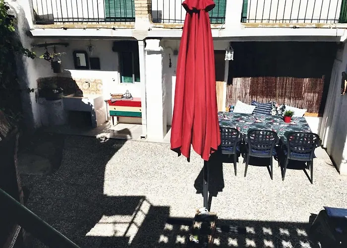 בית נופש Charming House In Del Cid With Garden And Terrace El Poyo