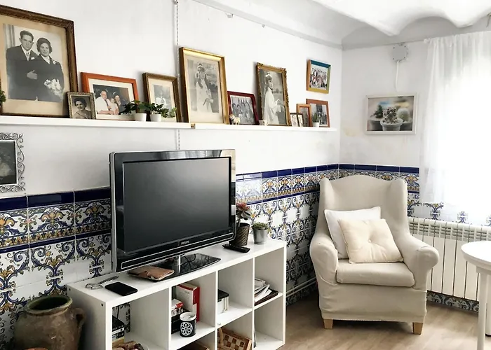 Charming House In Del Cid With Garden And Terrace *