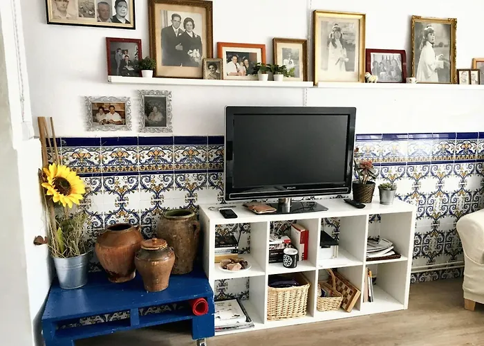 Charming House In Del Cid With Garden And Terrace