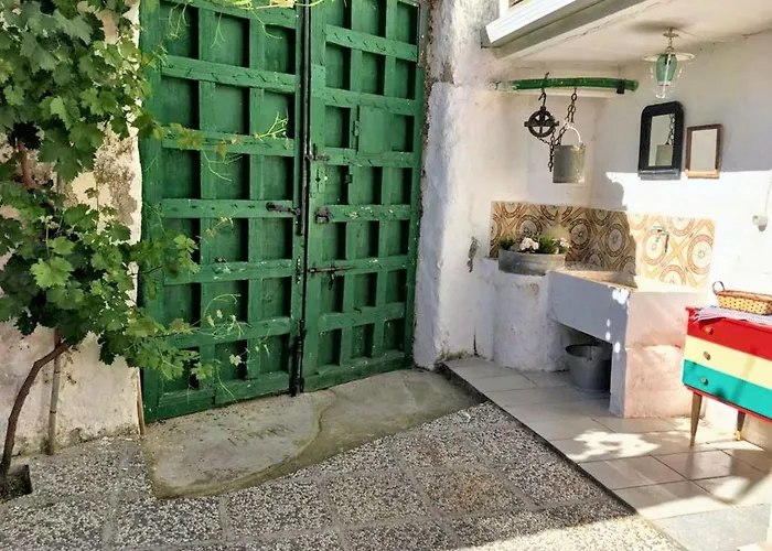 Charming House In Del Cid With Garden And Terrace בית נופש